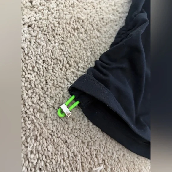 Bombshell Sportswear CONTOUR TOGGLE SHORTS - Picture 5 of 8